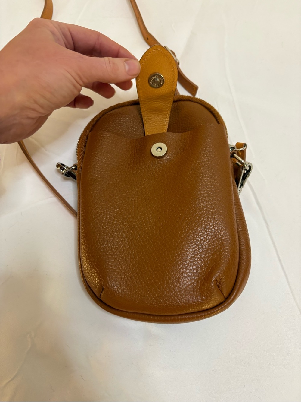 Davina Firenze Pebbled Leather Sachet Purse Crossbody - Picture 8 of 15